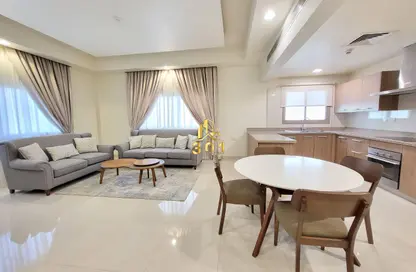 Apartment - 2 Bedrooms - 2 Bathrooms for rent in Janabiya - Northern Governorate