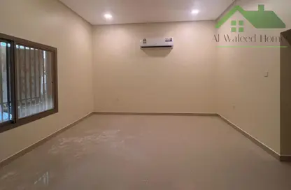 Apartment - 3 Bedrooms - 3 Bathrooms for rent in Arad - Muharraq Governorate
