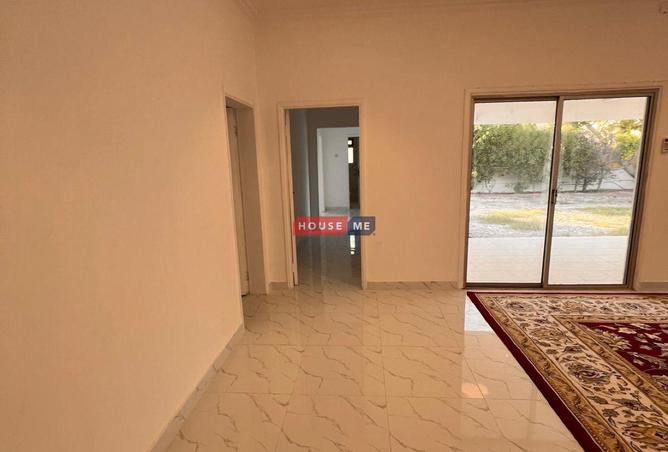 960320 - Property Image 2