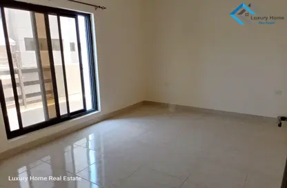 Apartment - 3 Bedrooms - 3 Bathrooms for rent in Busaiteen - Muharraq Governorate