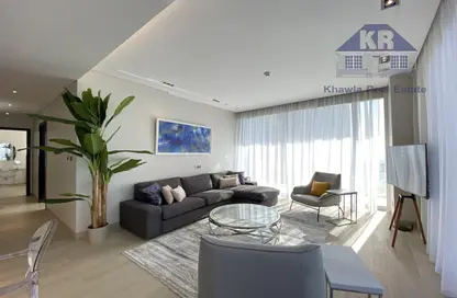 Apartment - 2 Bedrooms - 3 Bathrooms for rent in Al Juffair - Capital Governorate