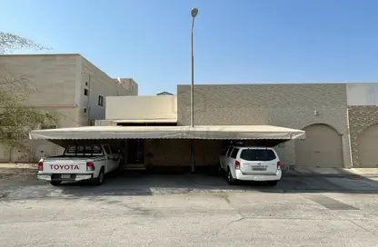 فيلا - 4 غرف نوم - 4 حمامات للبيع في مدينة حمد - المحافظة الشمالية