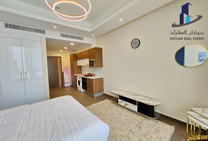 979707 - Property Image 2