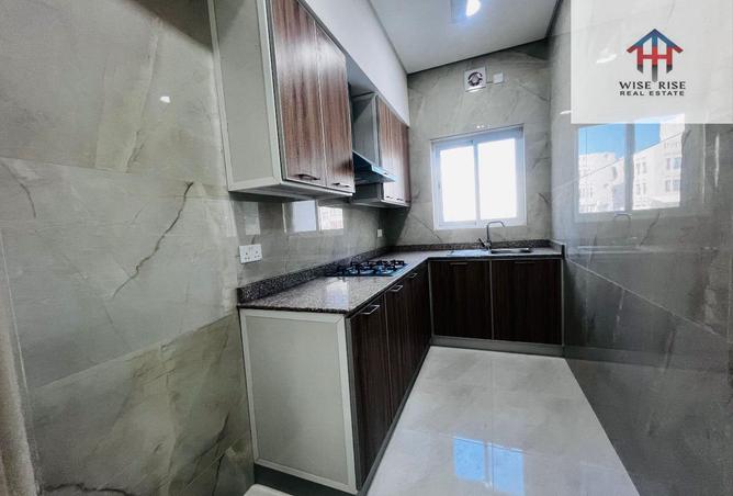 967002 - Property Image 2