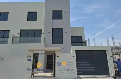 Villa - 4 Bedrooms - 6 Bathrooms for sale in Tubli - Central Governorate