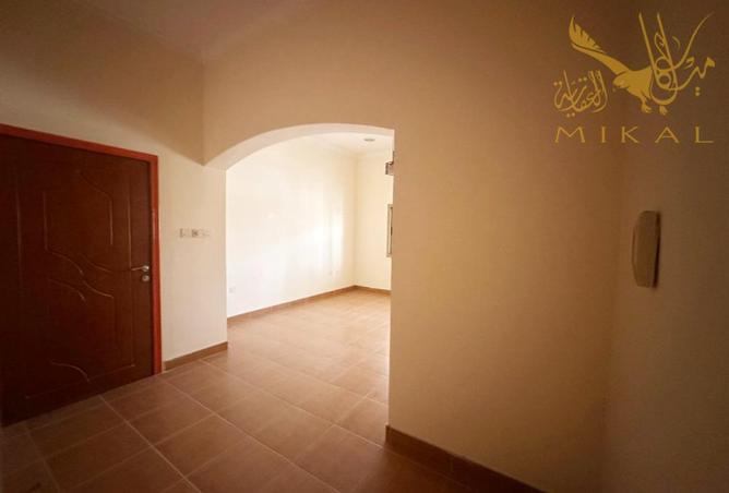 983754 - Property Image 3