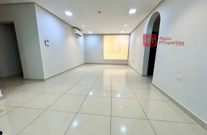 Apartment - 3 Bedrooms - 3 Bathrooms for rent in Saar - Northern Governorate Apartment - 3 Bedrooms - 3 Bathrooms for rent in Saar - Northern Governorate