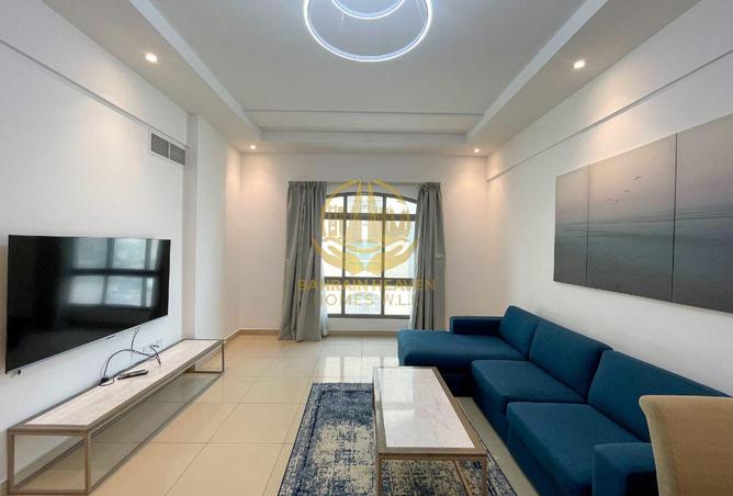 952423 - Property Image 2