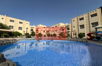 فيلا - 5 غرف نوم - 5 حمامات للايجار في سار - المحافظة الشمالية