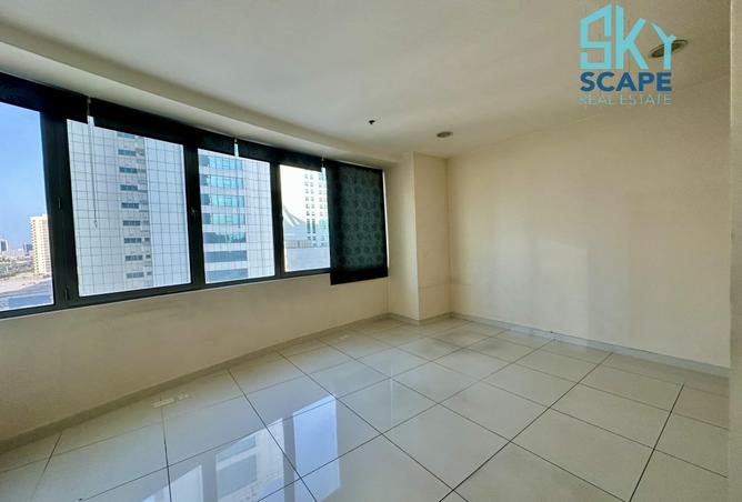 953199 - Property Image 2