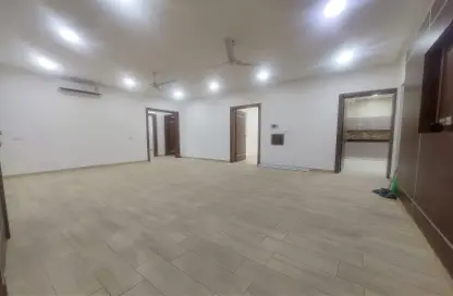 Penthouse - 5 Bedrooms - 4 Bathrooms for rent in A'Ali - Central Governorate