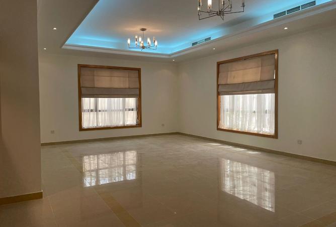 961240 - Property Image 2