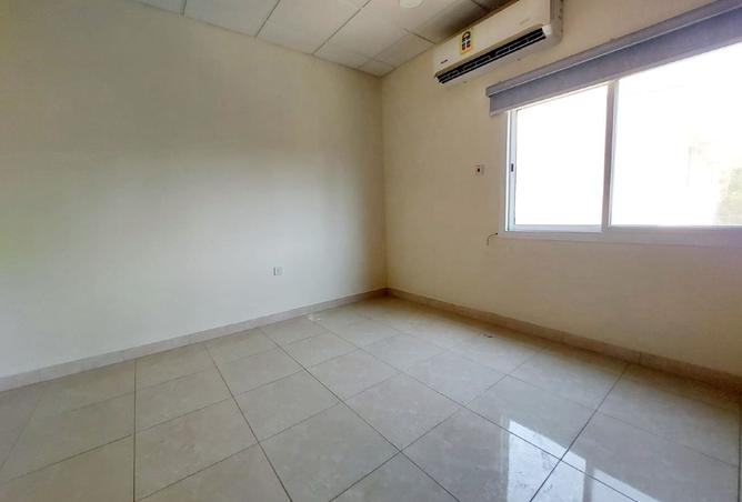 952748 - Property Image 2