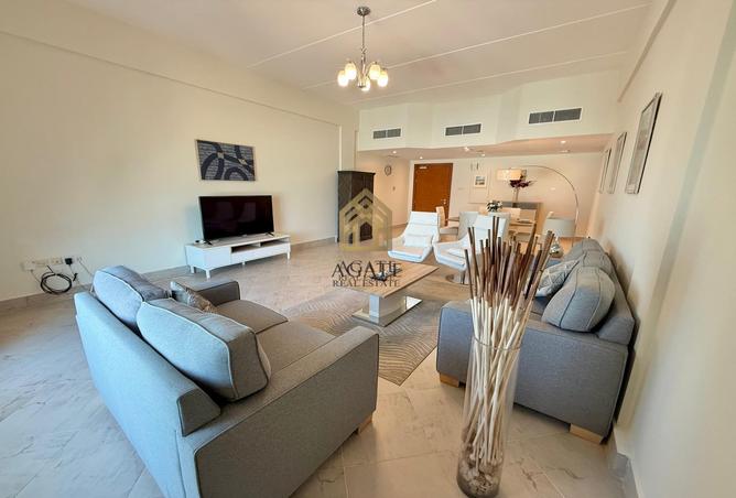 967576 - Property Image 2