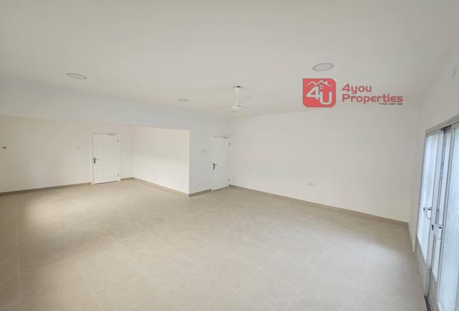 968109 - Property Image 2