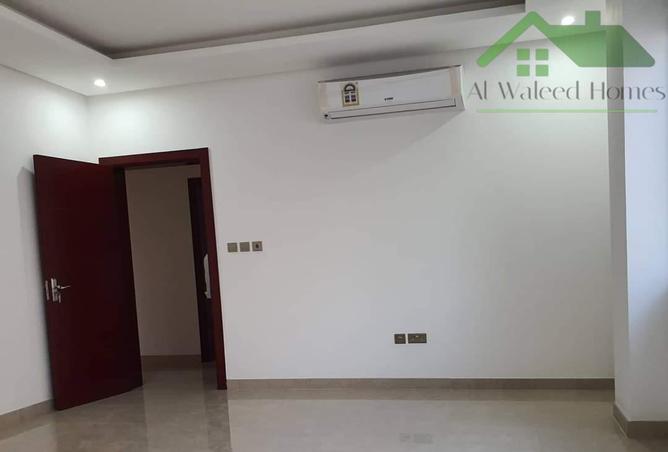 823912 - صورة العقار 3