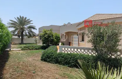 فيلا - 3 غرف نوم - 4 حمامات للايجار في السيف - محافظة العاصمة