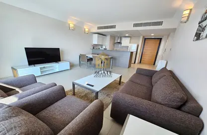 شقة - غرفة نوم - 2 حمامات للايجار في شارع أمواج - أمواج - المحرق