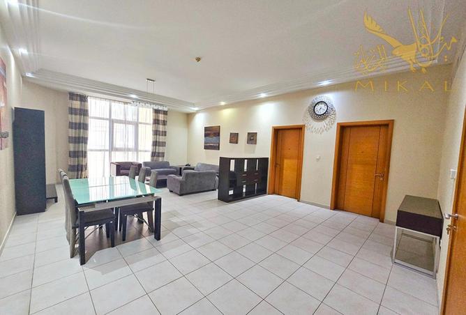 960394 - Property Image 3