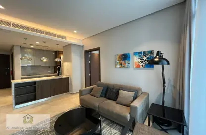 Living Room image for: Apartment - 1 Bedroom - 2 Bathrooms for rent in Janabiya - Northern Governorate, Image 1