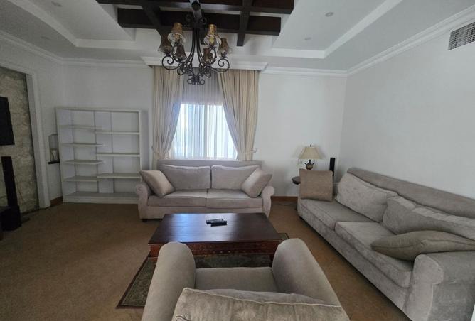 969199 - Property Image 3