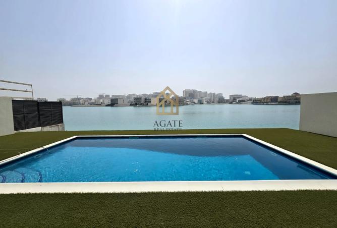 972366 - Property Image 3