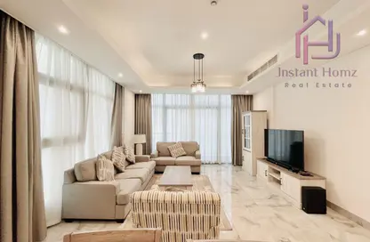 Apartment - 3 Bedrooms - 3 Bathrooms for rent in Al Juffair - Capital Governorate