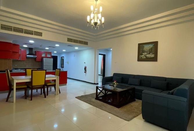 985699 - Property Image 2