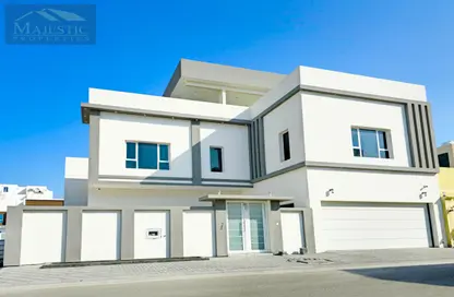 Villa - 4 Bedrooms - 5 Bathrooms for sale in Saar - Northern Governorate