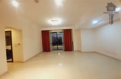 Empty Room image for: Apartment - 1 Bedroom - 2 Bathrooms for rent in Al Burhama - Manama - Capital Governorate, Image 1