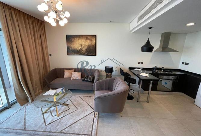 982443 - Property Image 3