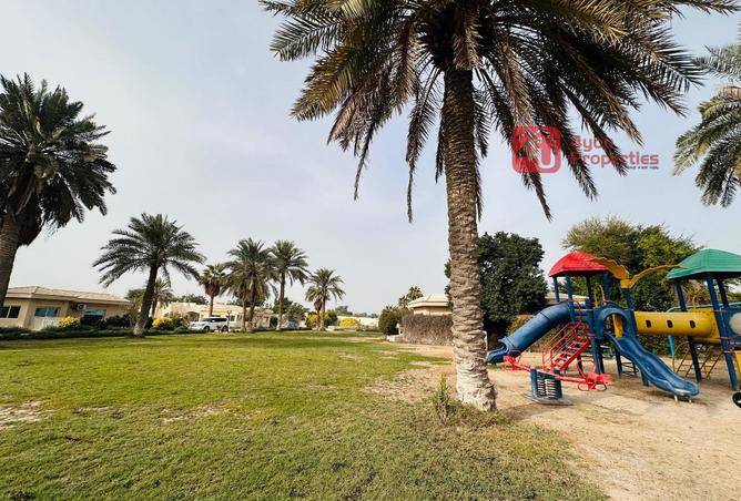 985942 - Property Image 3