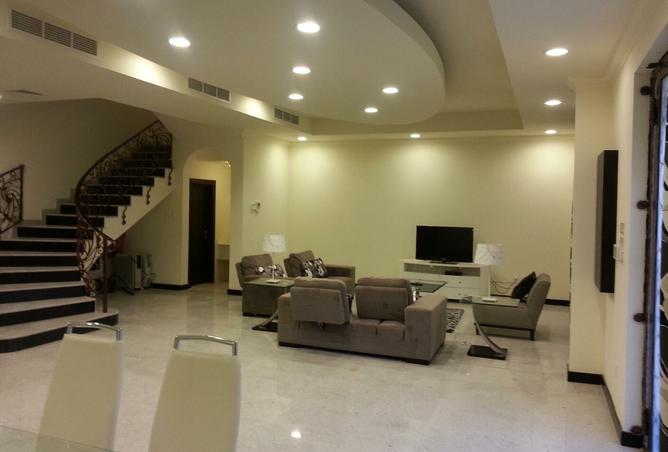 956576 - Property Image 3