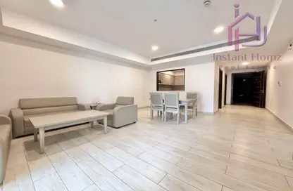 Apartment - 2 Bedrooms - 3 Bathrooms for rent in Al Juffair - Capital Governorate