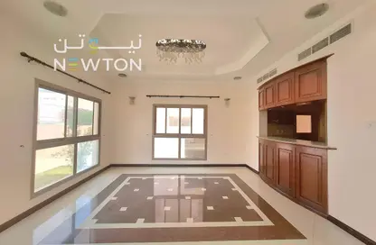 Villa - 5 Bedrooms - 5 Bathrooms for rent in Saar - Northern Governorate