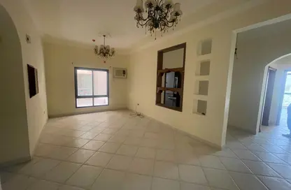 Apartment - 2 Bedrooms - 2 Bathrooms for rent in Gufool - Manama - Capital Governorate