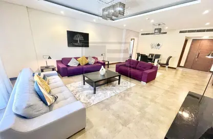 Apartment - 2 Bedrooms - 2 Bathrooms for rent in Amwaj Islands - Muharraq Governorate