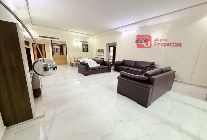 960581 - Property Image 3
