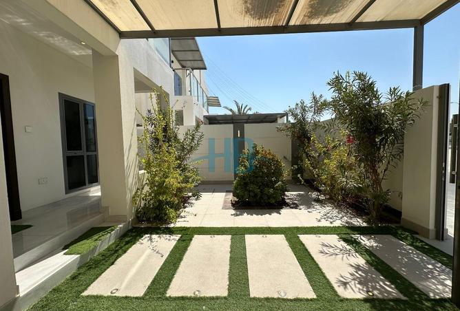 987330 - Property Main Image