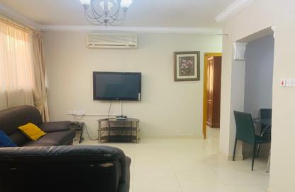 Apartment - 2 Bedrooms - 3 Bathrooms for rent in Al Juffair - Capital Governorate