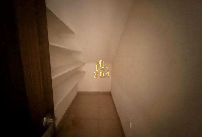 965424 - Property Image 3