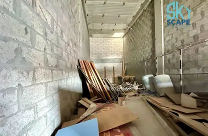 Retail - Studio - 2 Bathrooms for rent in Segaya - Manama - Capital Governorate