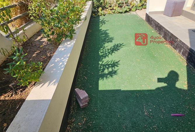 988627 - Property Image 2