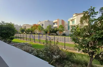 شقة - 2 غرف نوم - 2 حمامات للبيع في جزيرة تالا - أمواج - المحرق