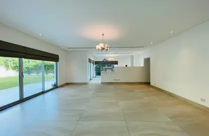 مجمع سكني - 4 غرف نوم - 5 حمامات للايجار في العدلية - المنامة - محافظة العاصمة