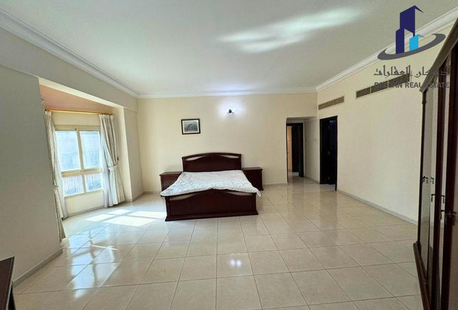 992293 - Property Image 2