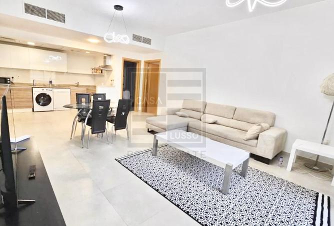 989406 - Property Main Image