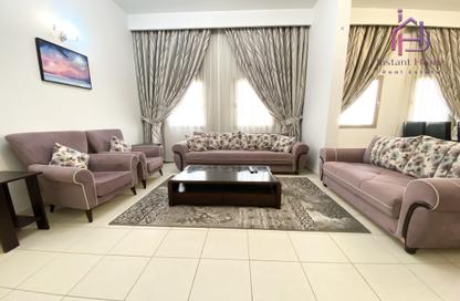Apartment - 2 Bedrooms - 3 Bathrooms for rent in Sanabis - Manama - Capital Governorate