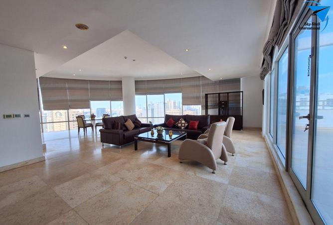 957360 - Property Image 2