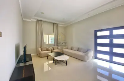 Villa - 3 Bedrooms - 4 Bathrooms for rent in Al Juffair - Capital Governorate